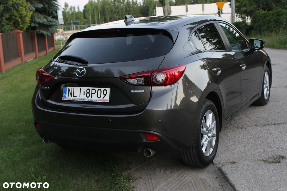 Mazda 3 - 5
