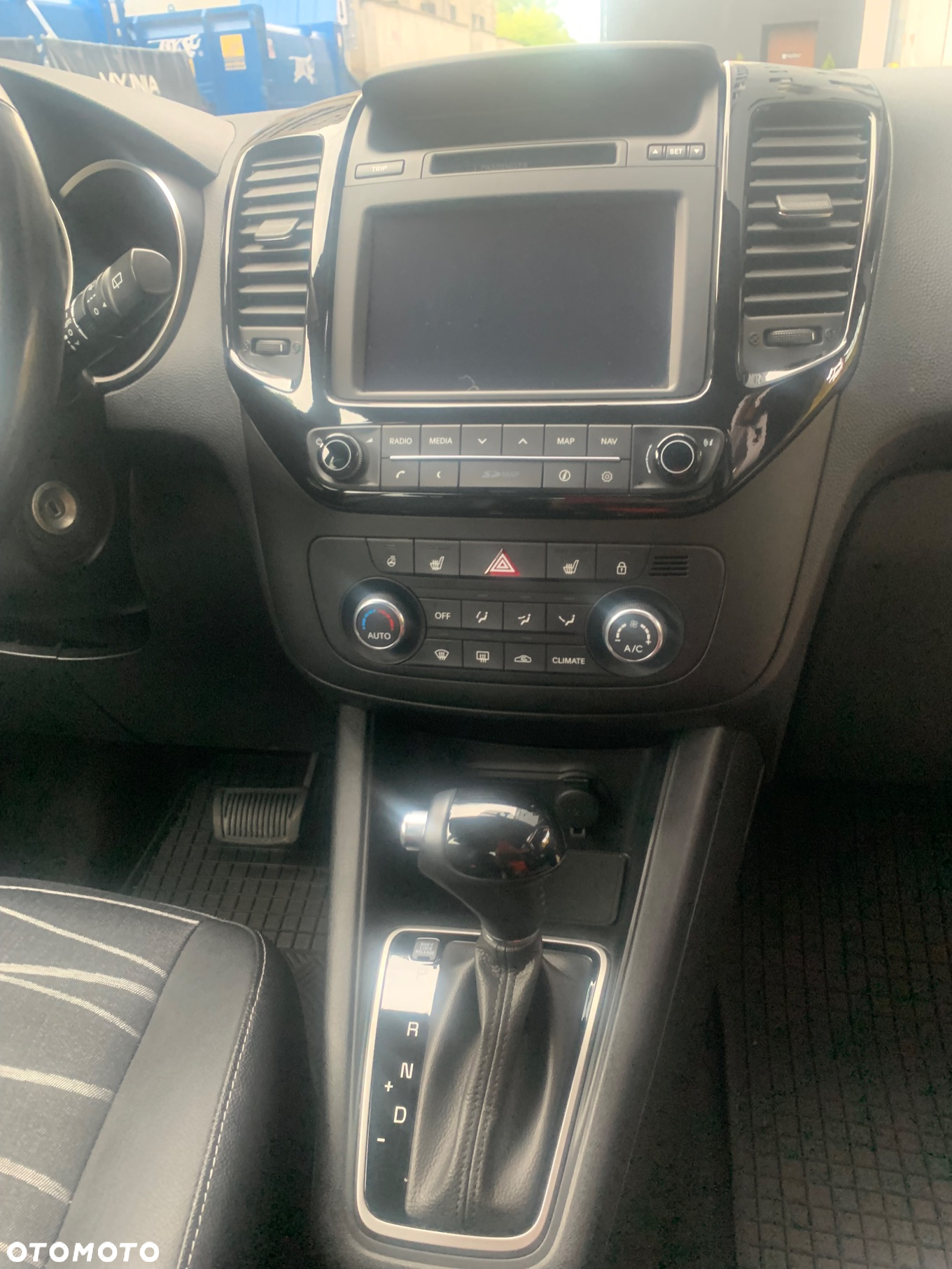 Kia Venga - 16
