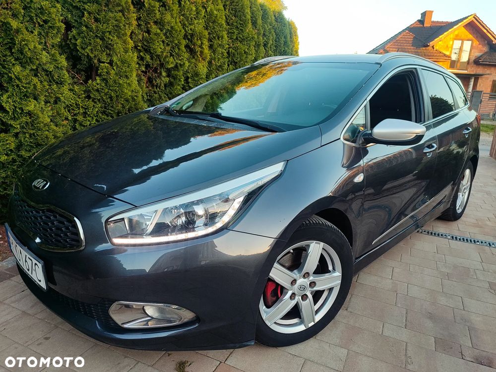 Kia Ceed - 1