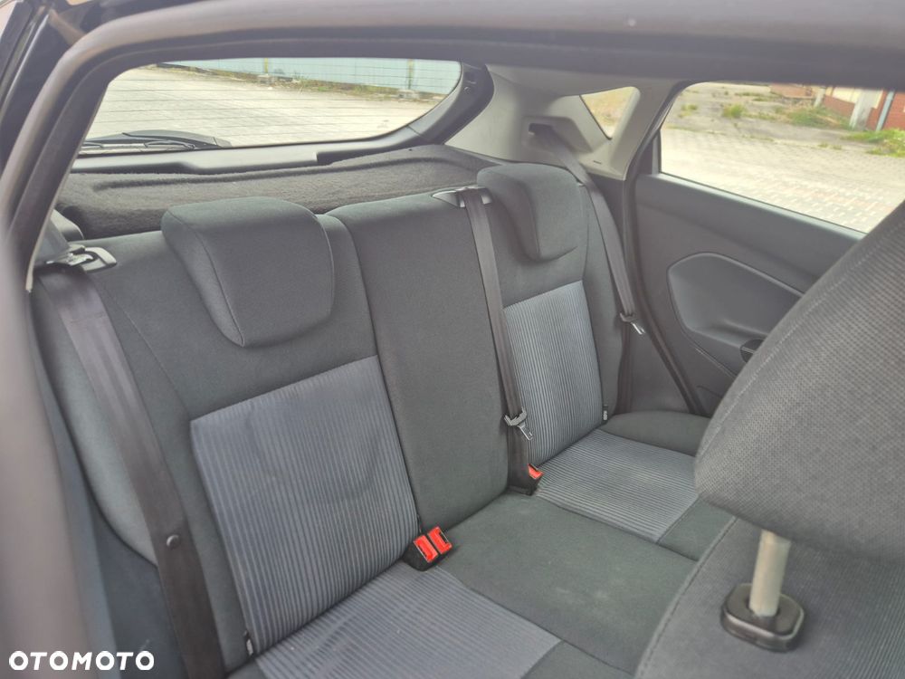 Ford Fiesta - 6