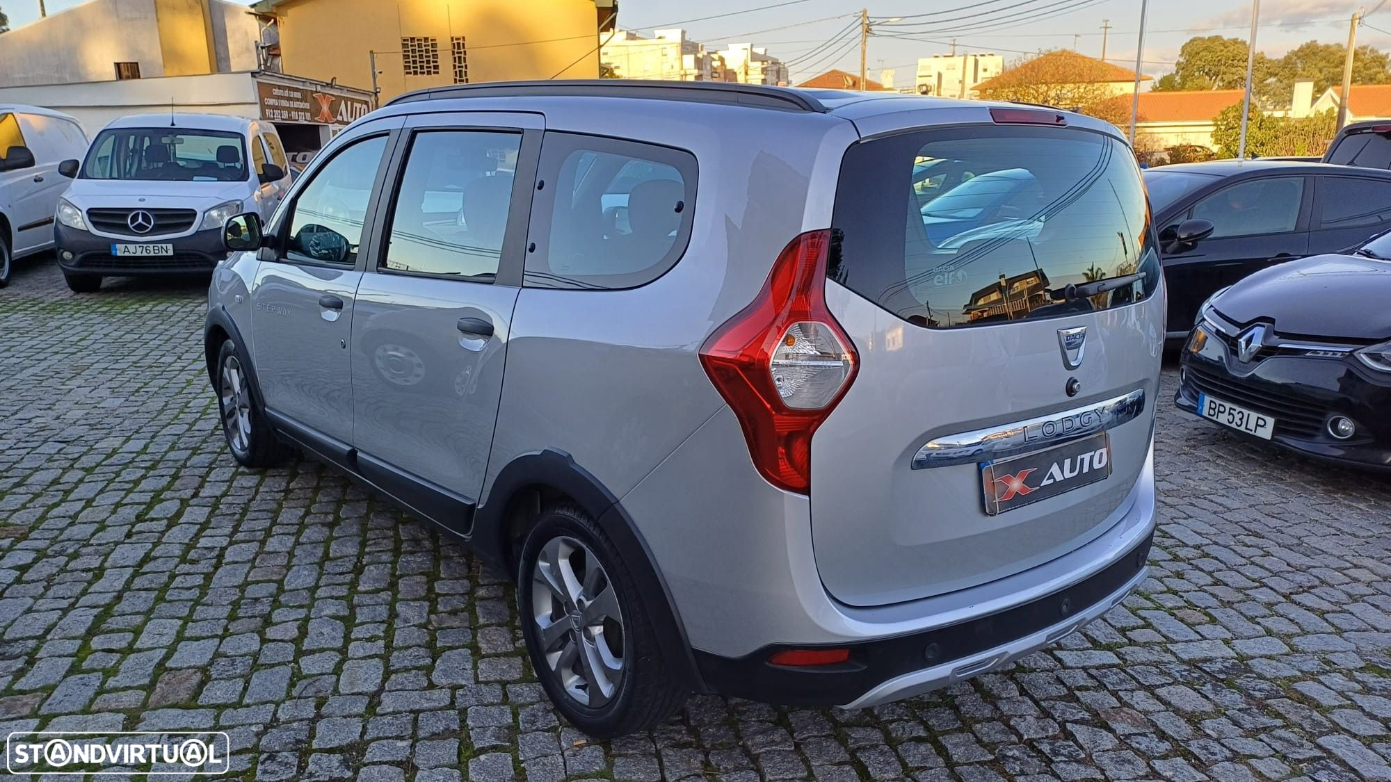 Dacia Lodgy 1.5 dCi Stepway 7L - 4