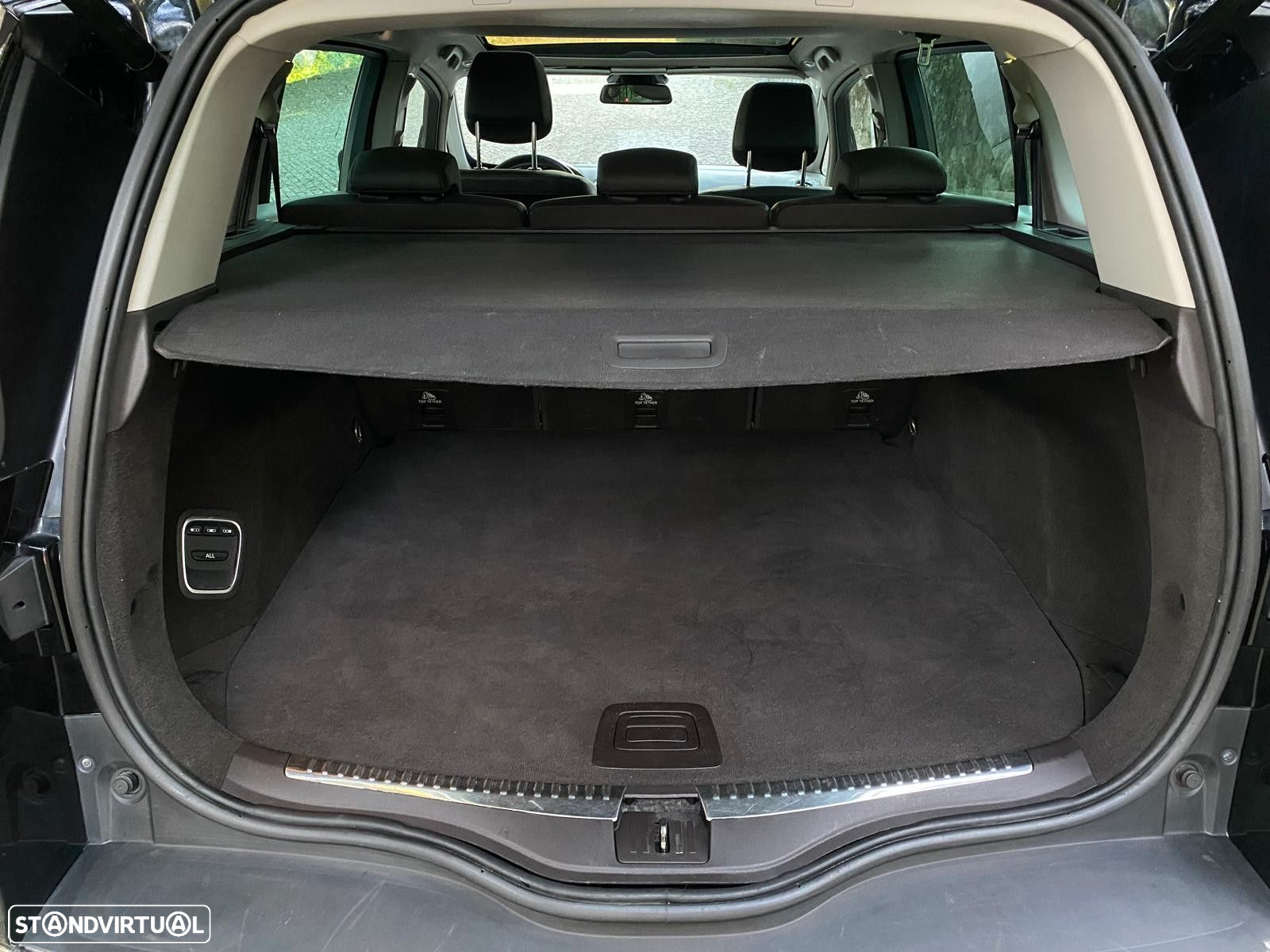 Renault Espace 1.6 dCi Initiale Paris EDC - 12