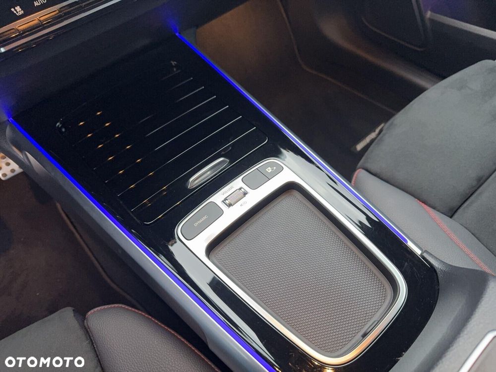 Mercedes-Benz GLB 200 AMG Line 7G-DCT - 16