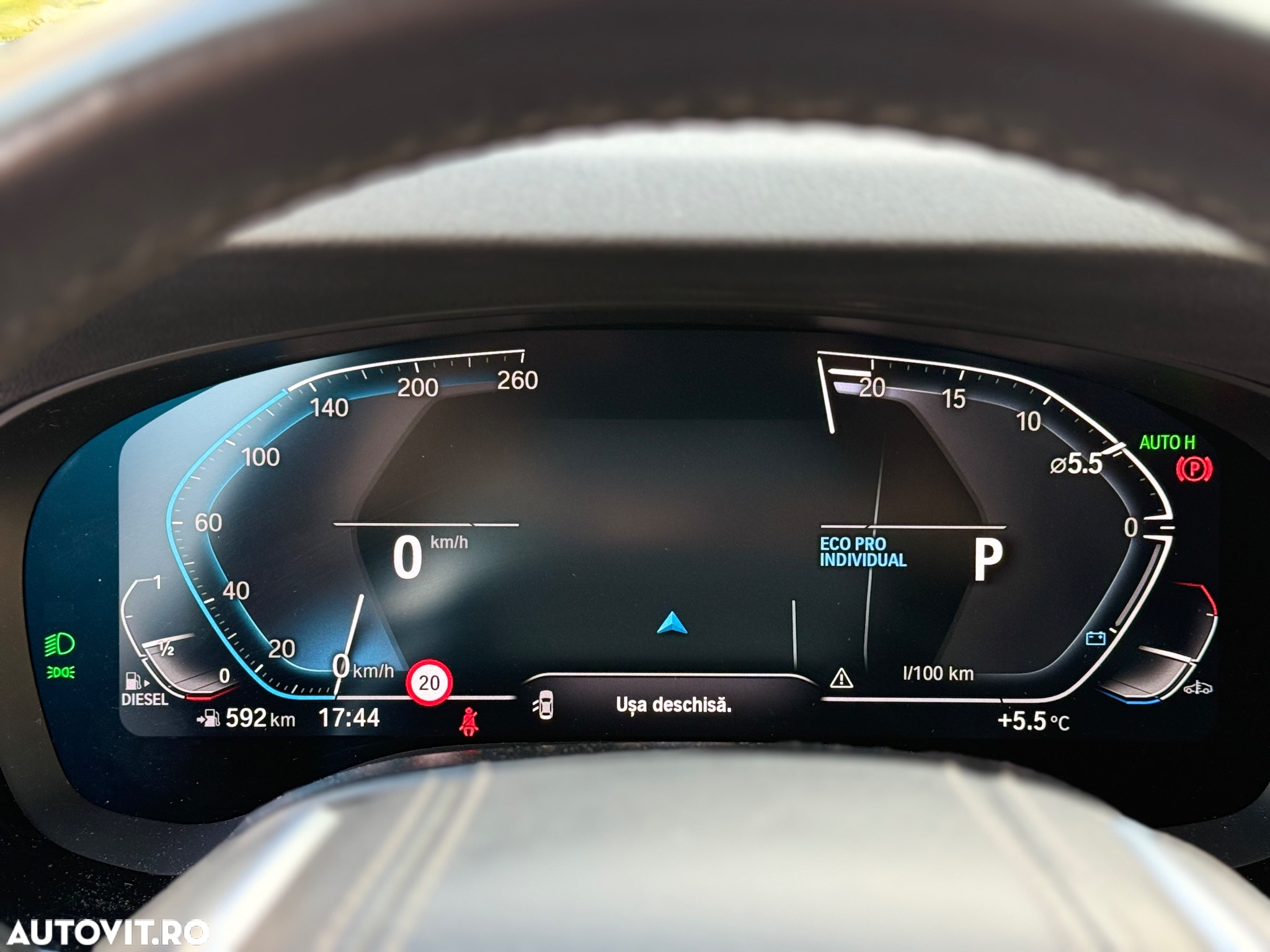 BMW Seria 5 520d Touring Aut. Luxury Line - 26