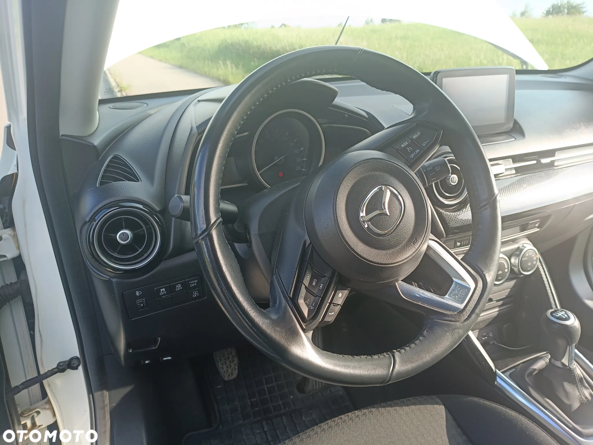 Mazda 2 - 12