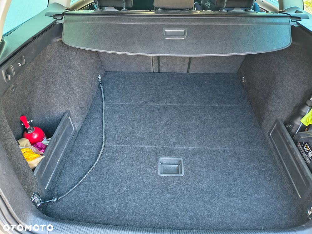 Volkswagen Passat 2.0 Blue TDI SCR Comfortline - 9