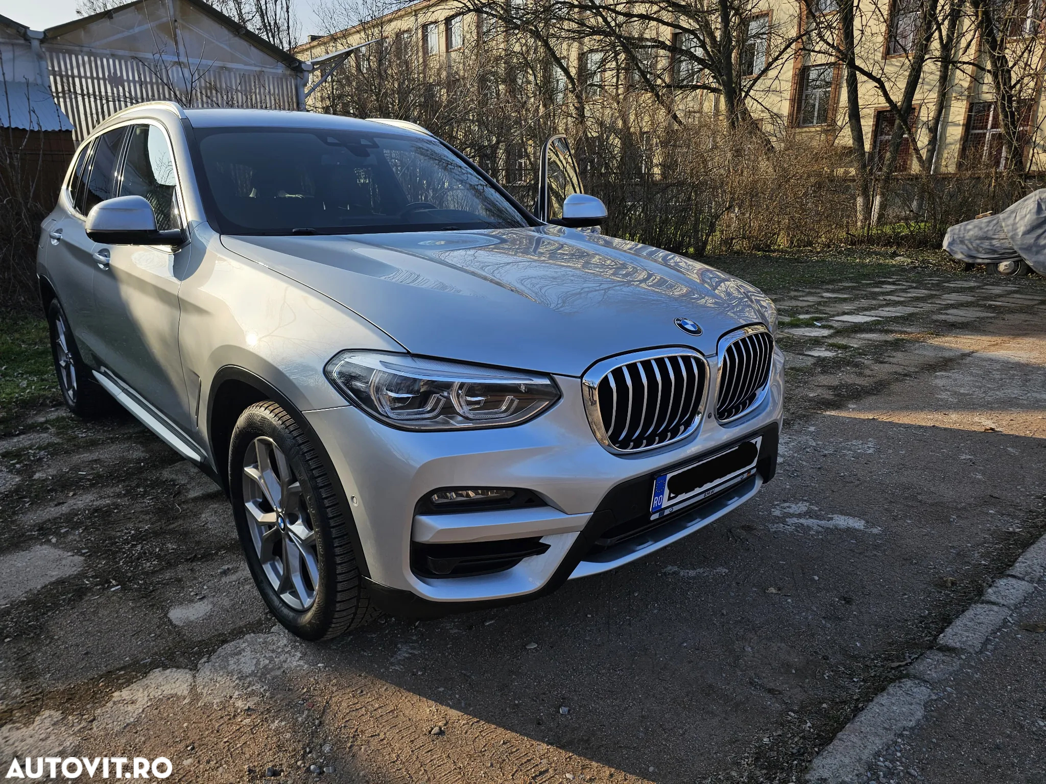 BMW X3 xDrive20d AT xLine - 4