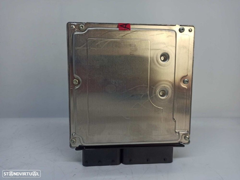 CENTRALINA DO MOTOR UCE BMW SERIE 7 (E65/E66) 740D - 2