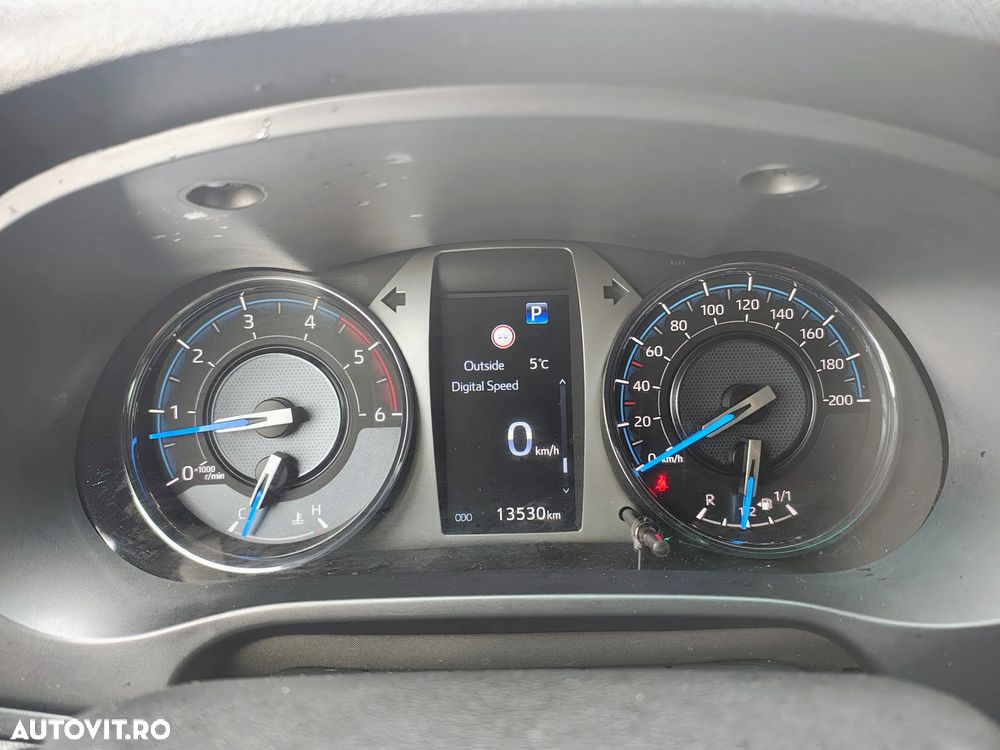 Toyota Hilux 2.8D 204CP 4x4 Double Cab AT Invincible - 15