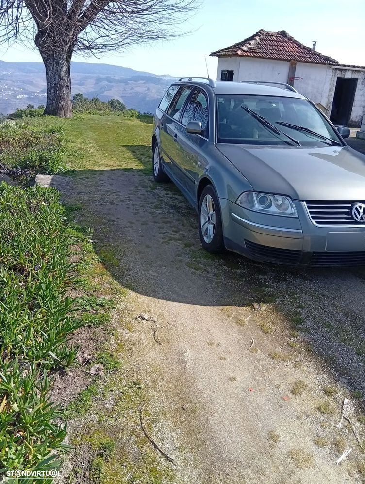 VW Passat Variant 1.9 TDi Highline - 4