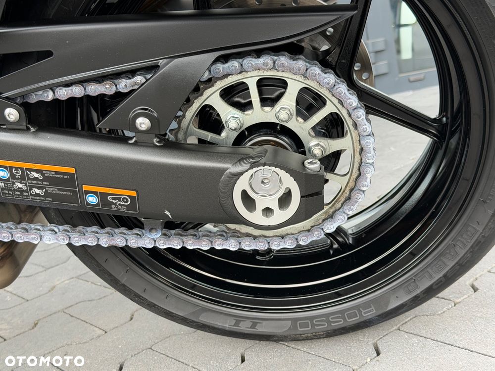 Kawasaki Ninja 1000 SX - 32