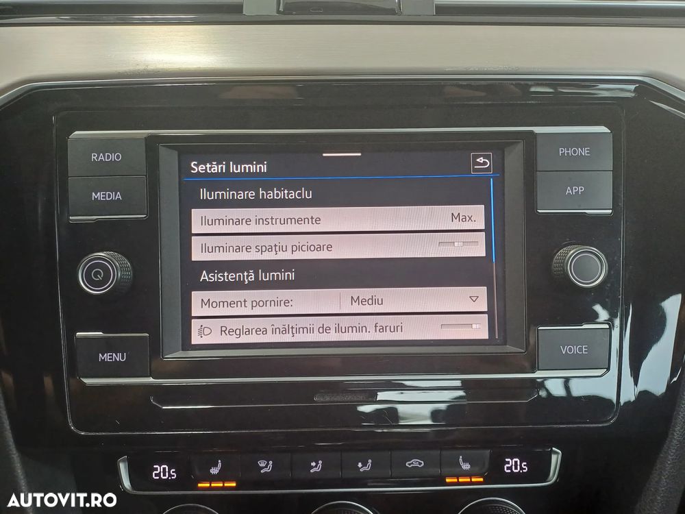 Volkswagen Passat 2.0 TDI DSG Highline - 22