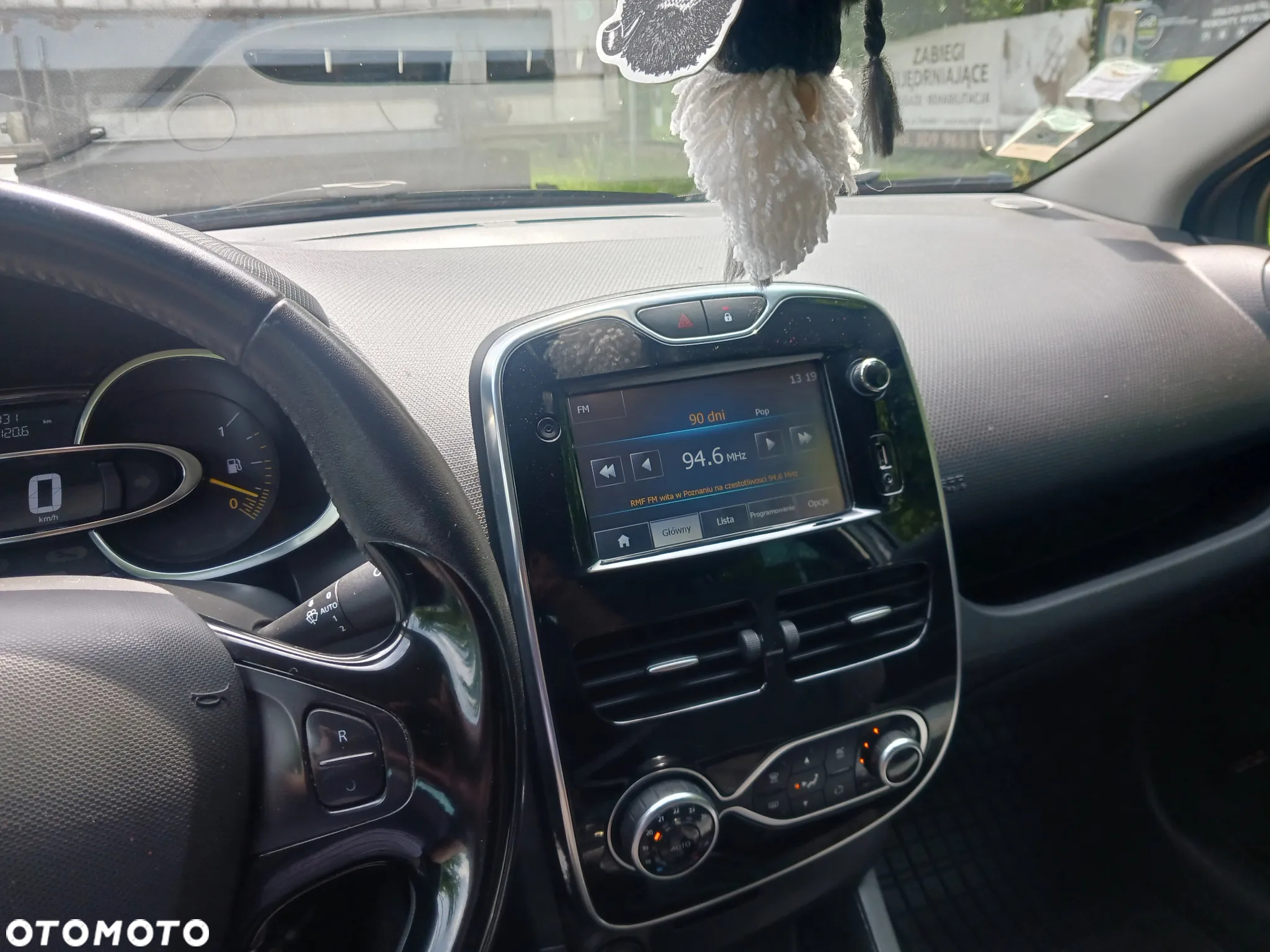 Renault Clio - 20