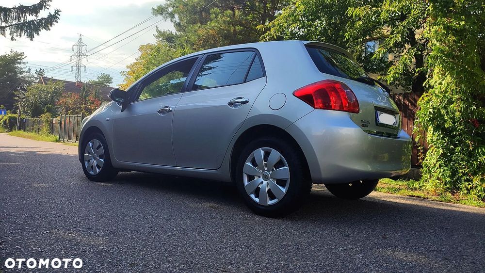Toyota Auris 1.4 VVT-i Team - 27