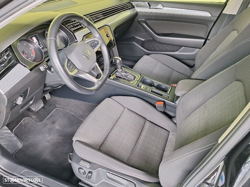 VW Passat Variant 2.0 TDi Business DSG - 7