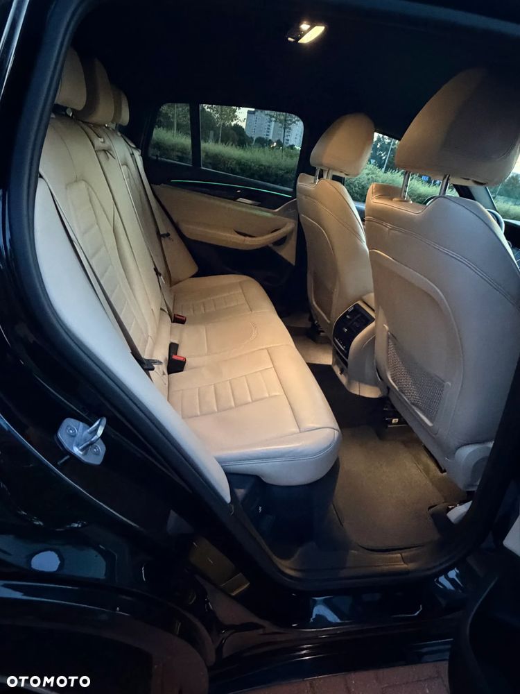 BMW X4 - 11