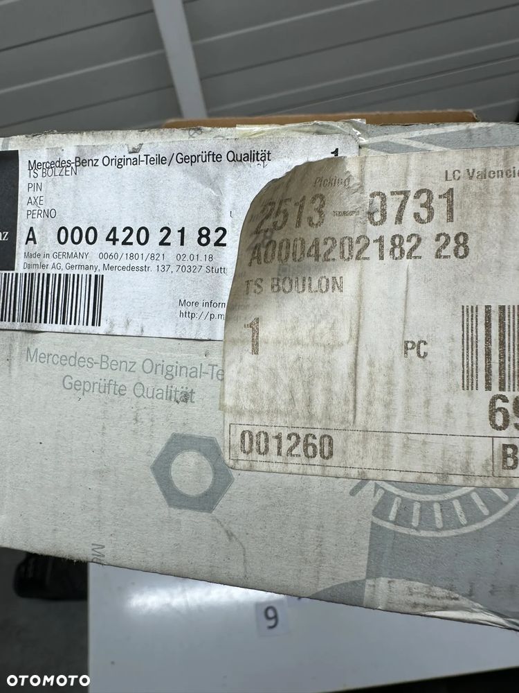 Zestaw naprawczy zacisku hamulca Mercedes A 0004202182 - 2