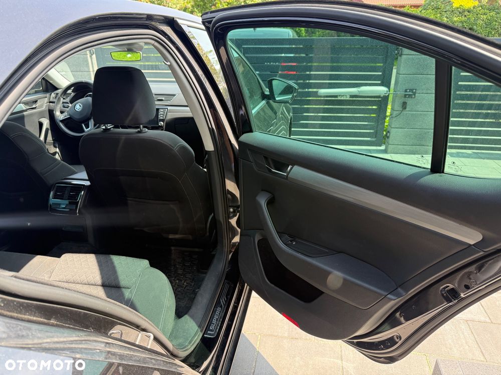 Skoda Superb 1.8 TSI Style DSG - 28