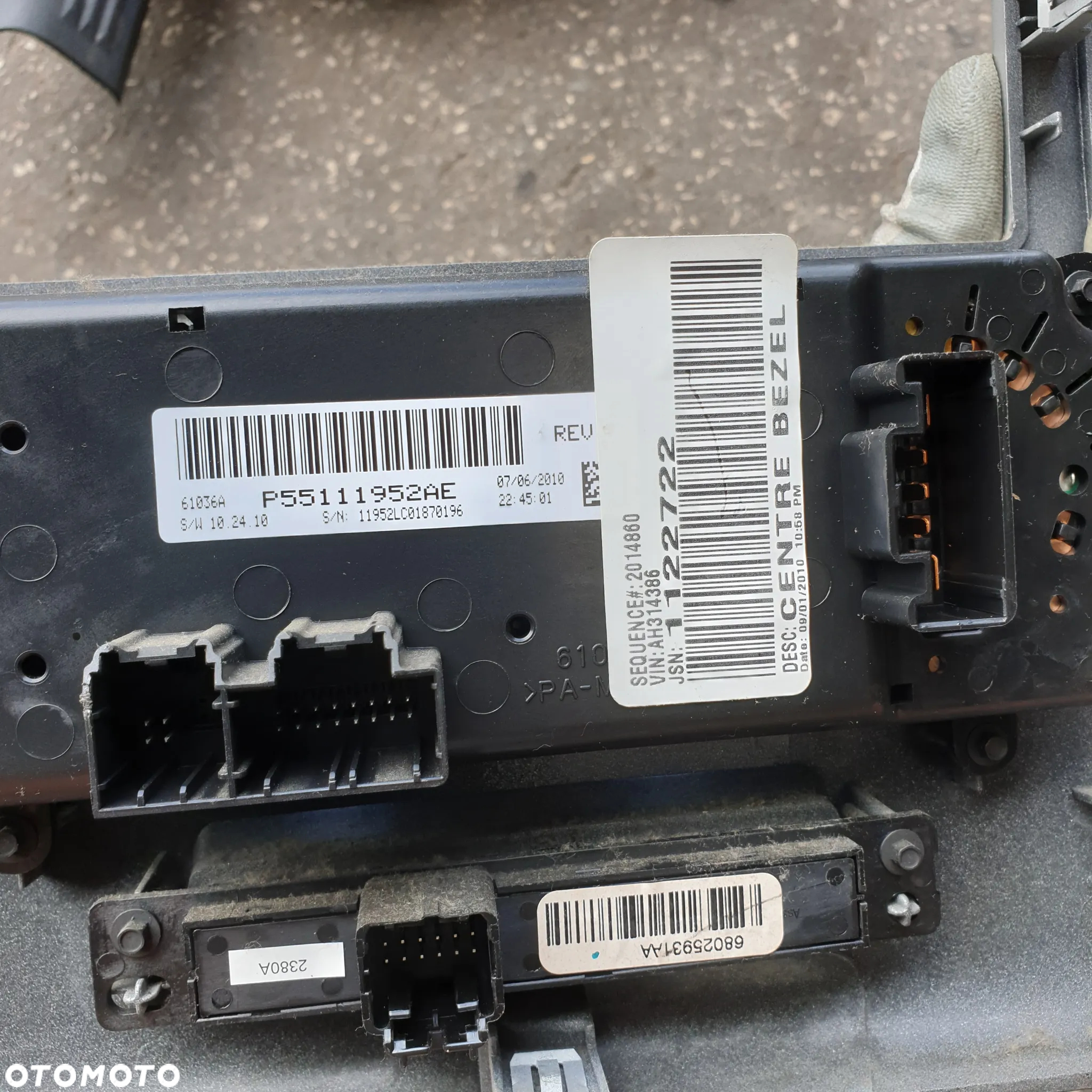 DODGE CHALLENGER PANEL KLIMATYZACJI P55111952AC  P55111952AE 10R - 4