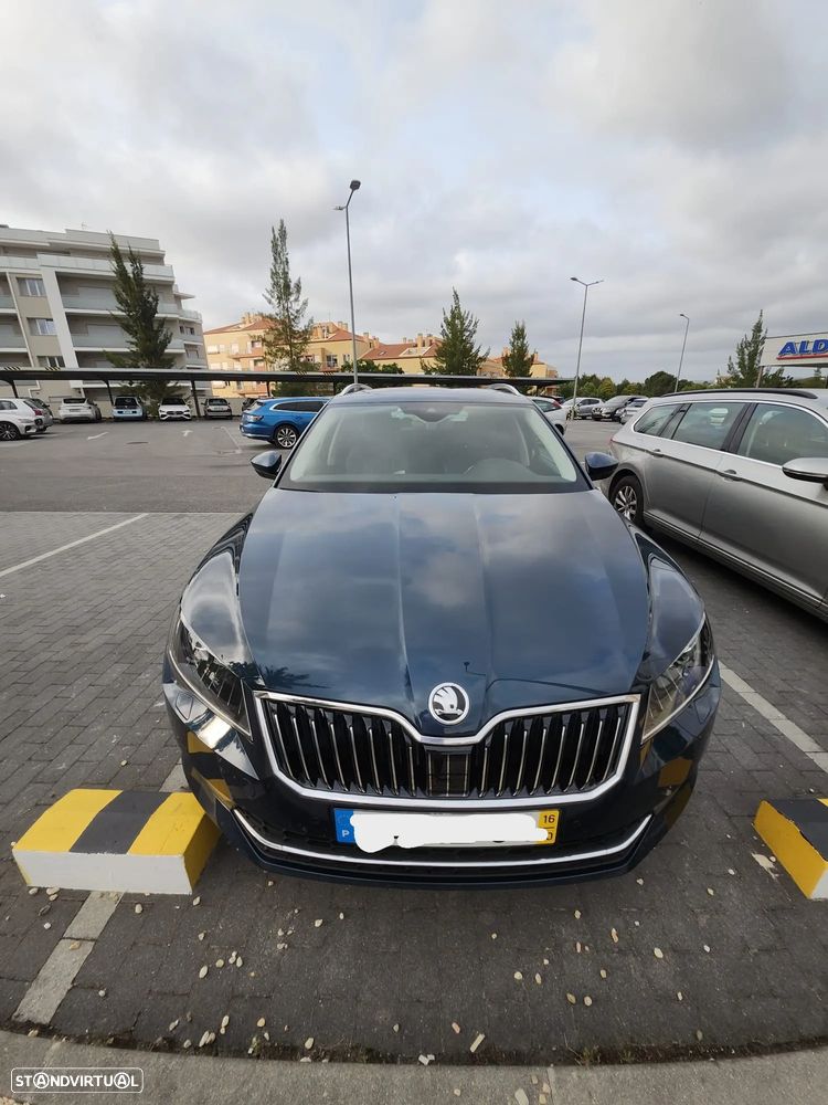 Skoda Superb Break 2.0 TDI Laurin&Klement DSG - 6