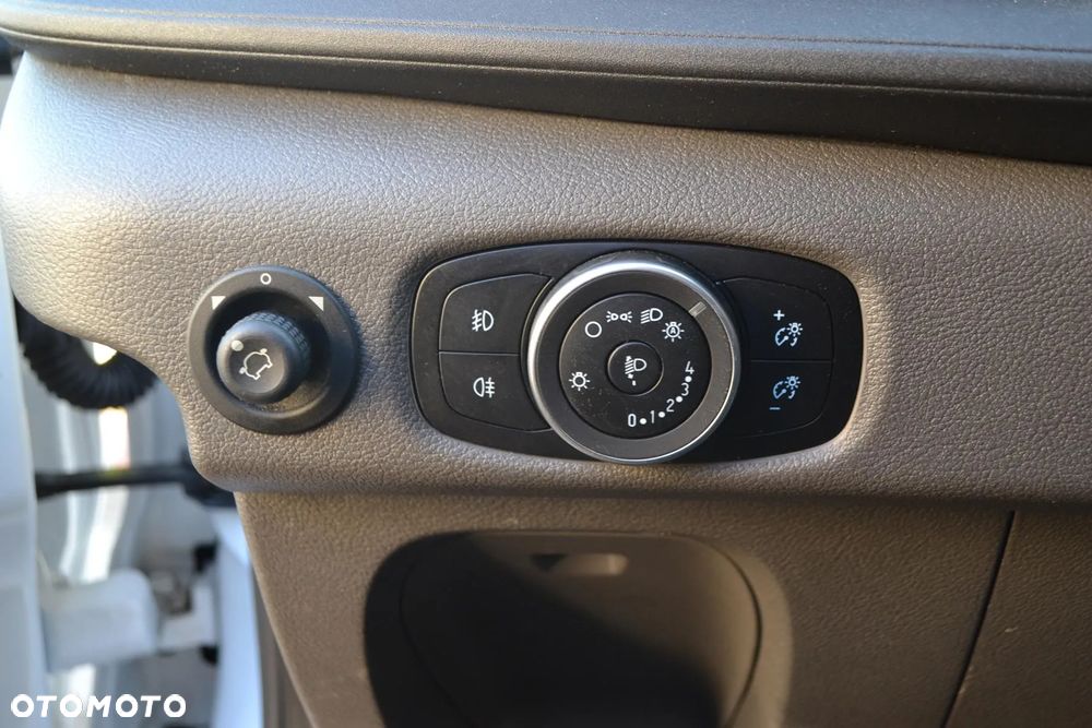 Ford Transit 350 L4 RWD Trend - 27