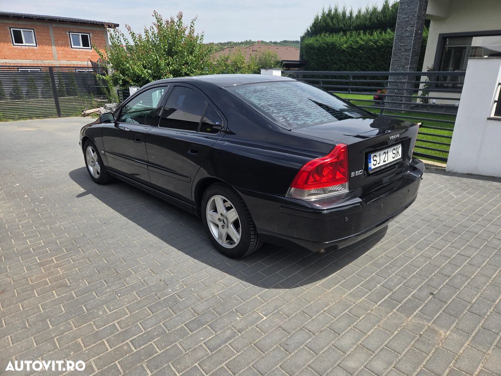 Volvo S60 2.4 D Momentum Geartronic - 5