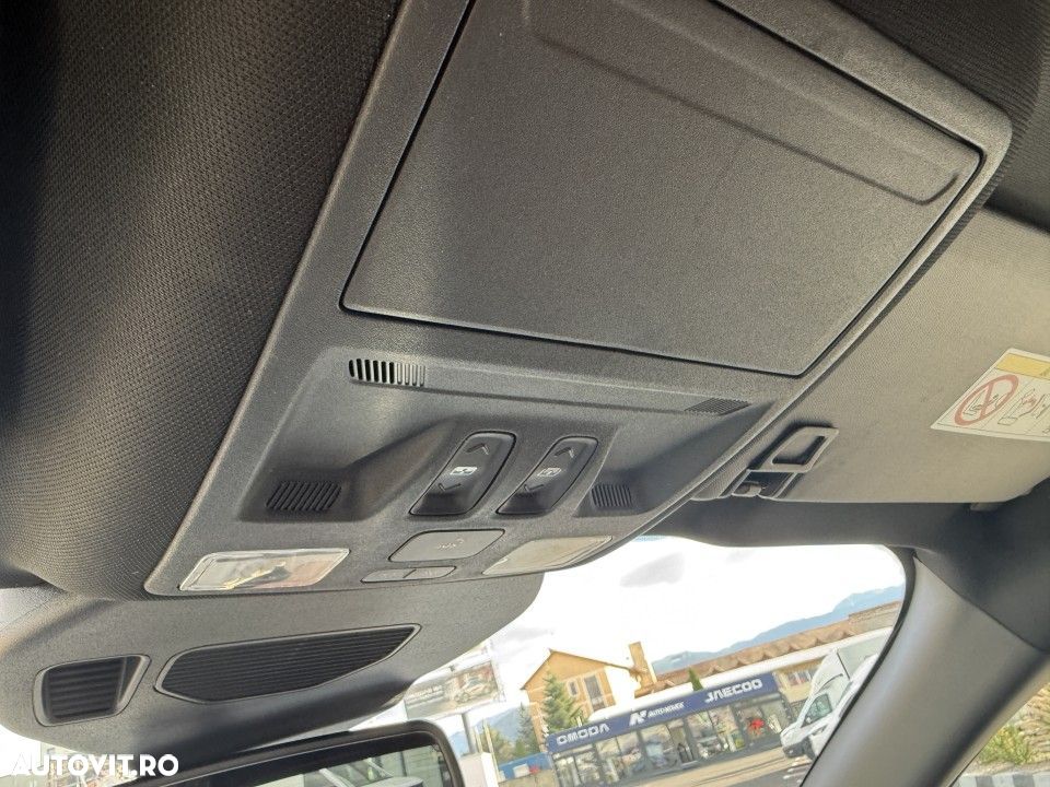 Ford Kuga - 19