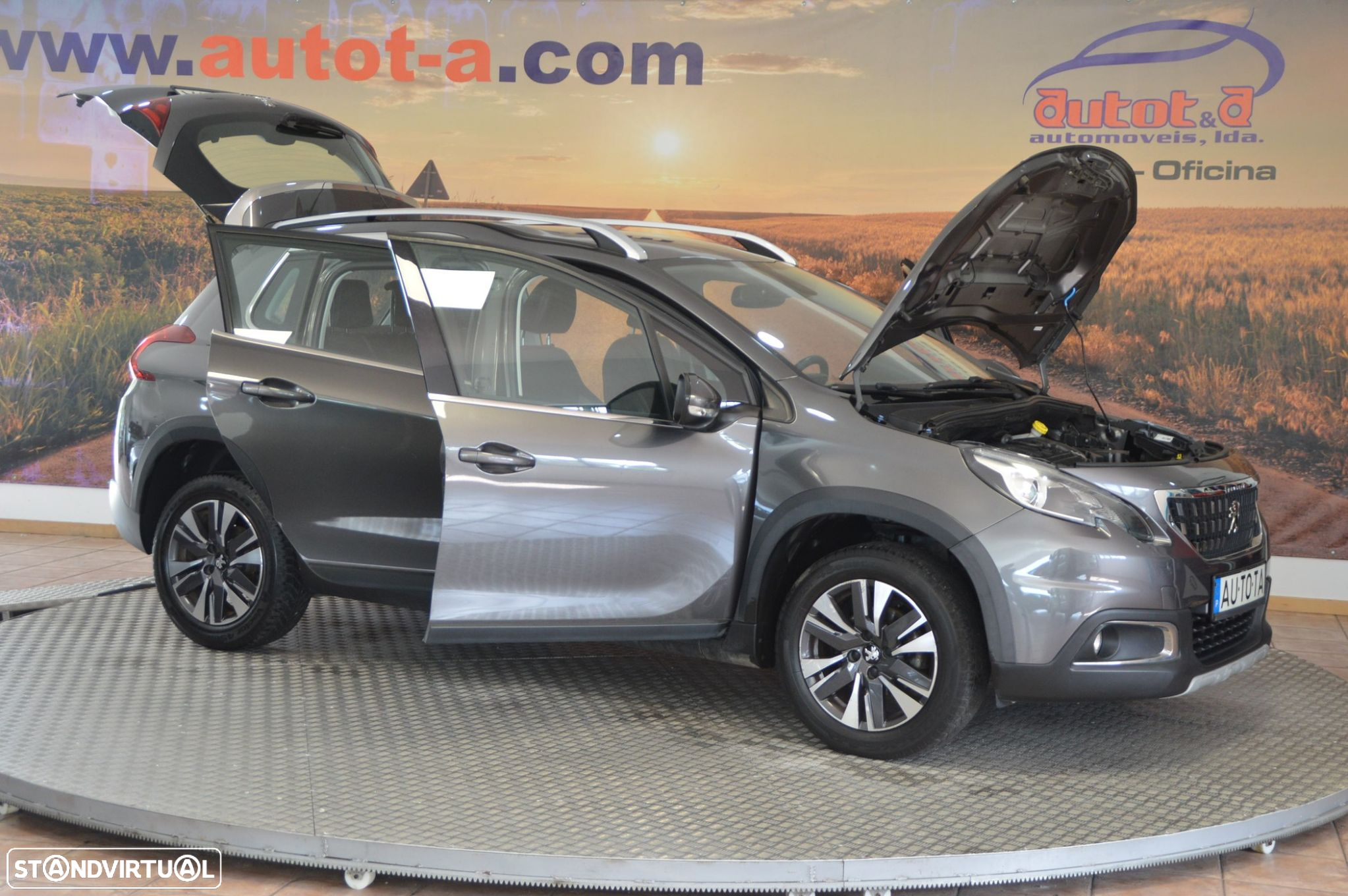 Peugeot 2008 1.2 PureTech Allure - 16