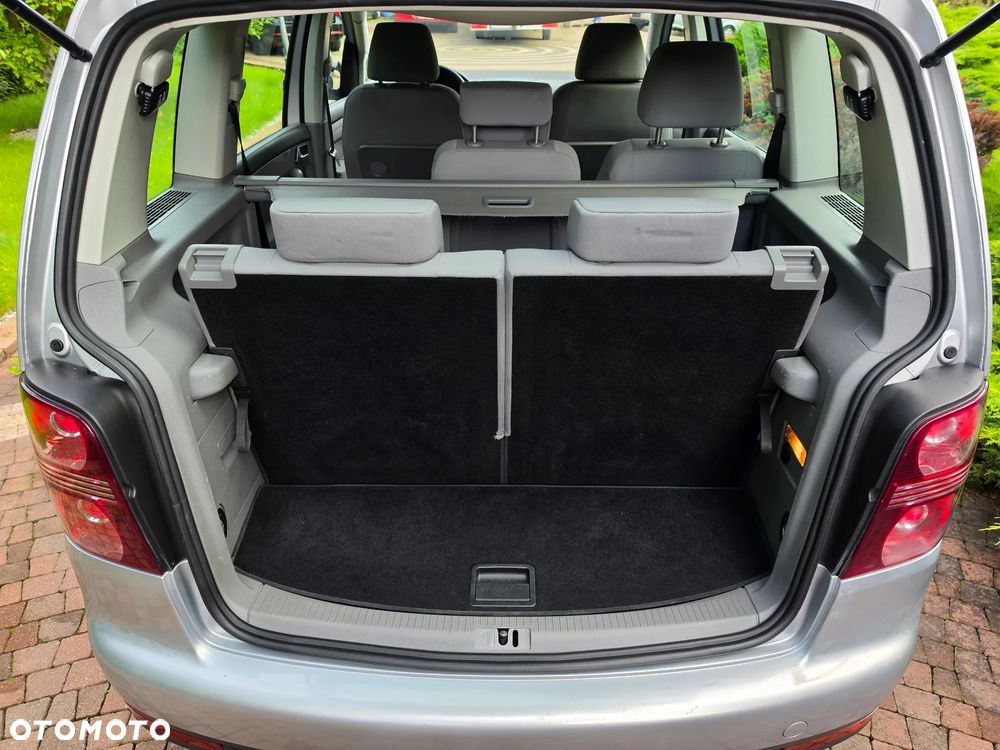 Volkswagen Touran 1.4 TSI Cup - 17