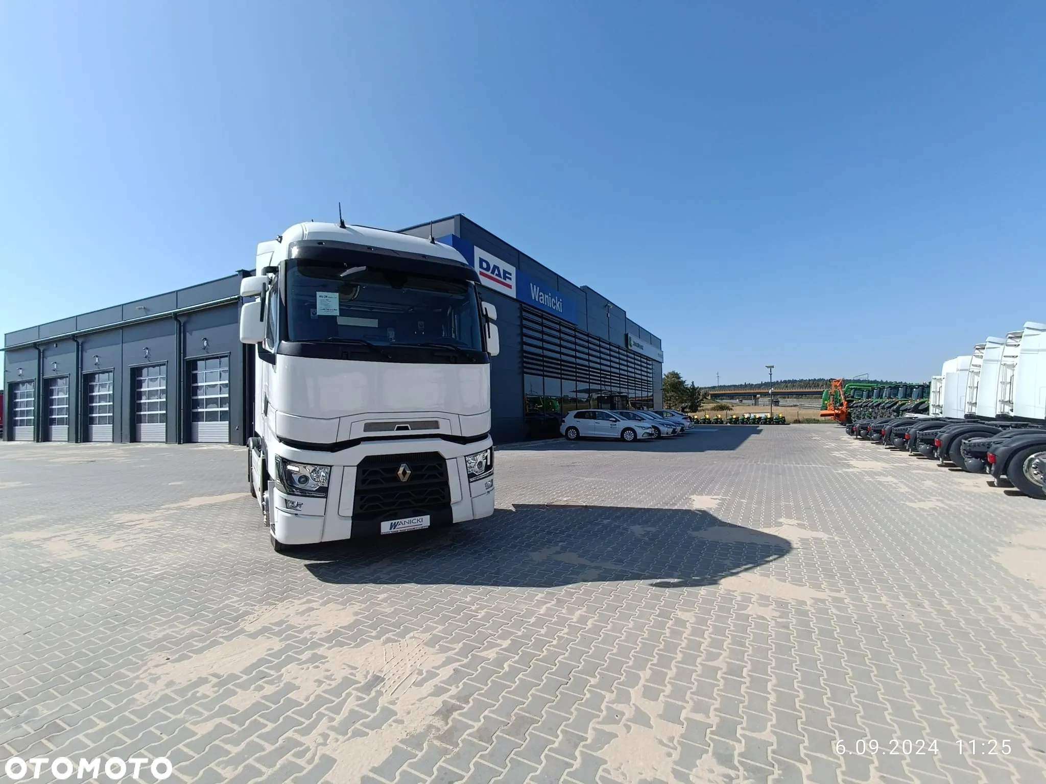 Renault T520 / STANDARD / HIGH / VEB - 15