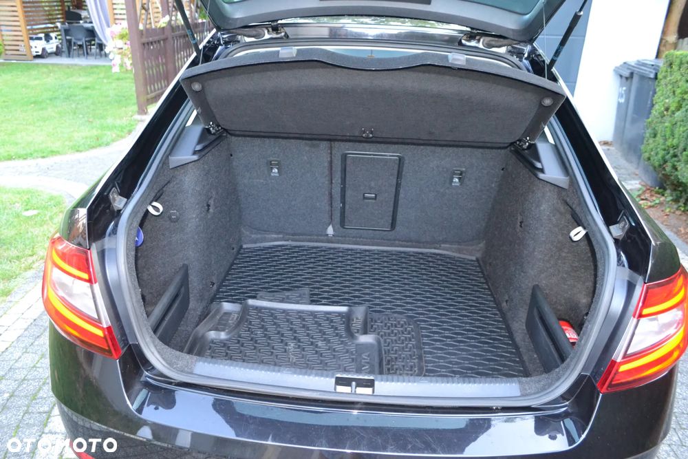 Skoda Octavia 2.0 TDI Style DSG - 12