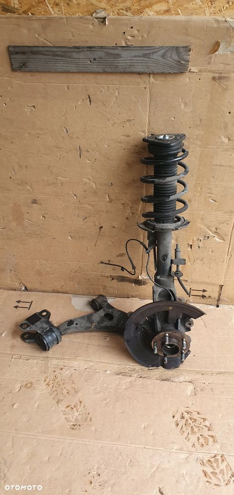 Zwrotnica piasta prawy przód przednia prawa amortyzator wahacz komplet Ford Kuga II MK2 1.5 Ecoboost - 1