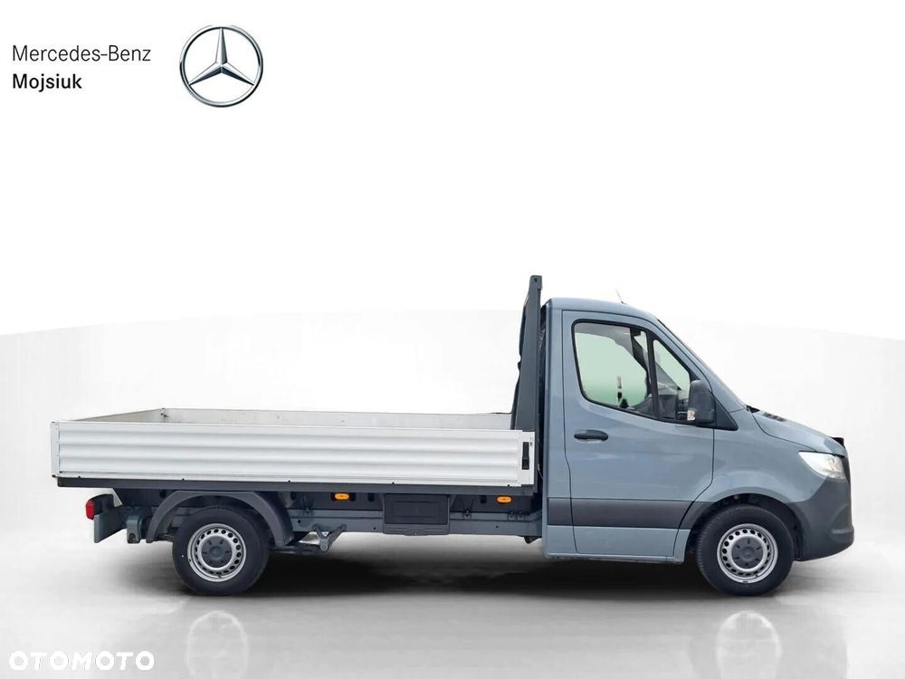 Mercedes-Benz Sprinter 910 - 8