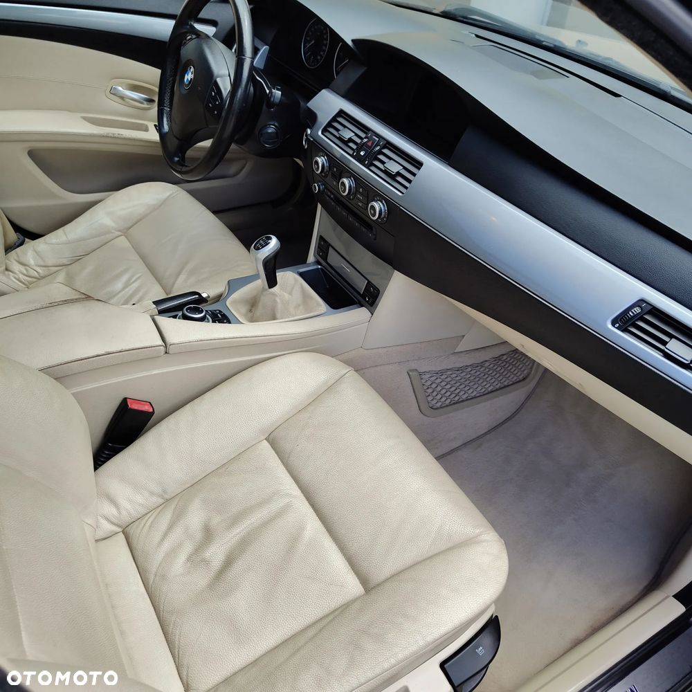 BMW Seria 5 520d - 10