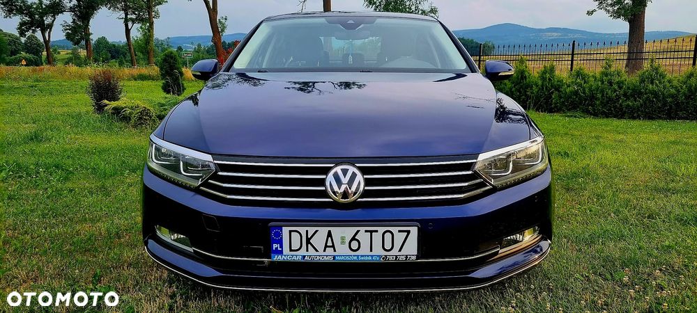 Volkswagen Passat 2.0 TDI SCR 4Mot DSG Highline - 3