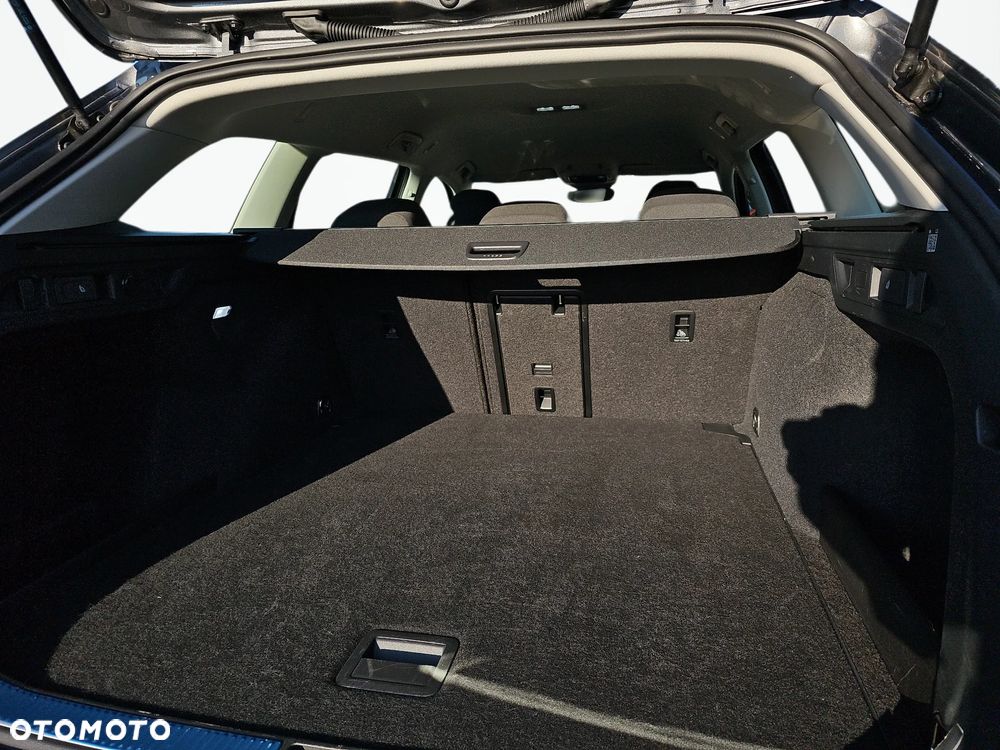 Volkswagen Passat 1.5 TSI EVO Business DSG - 32