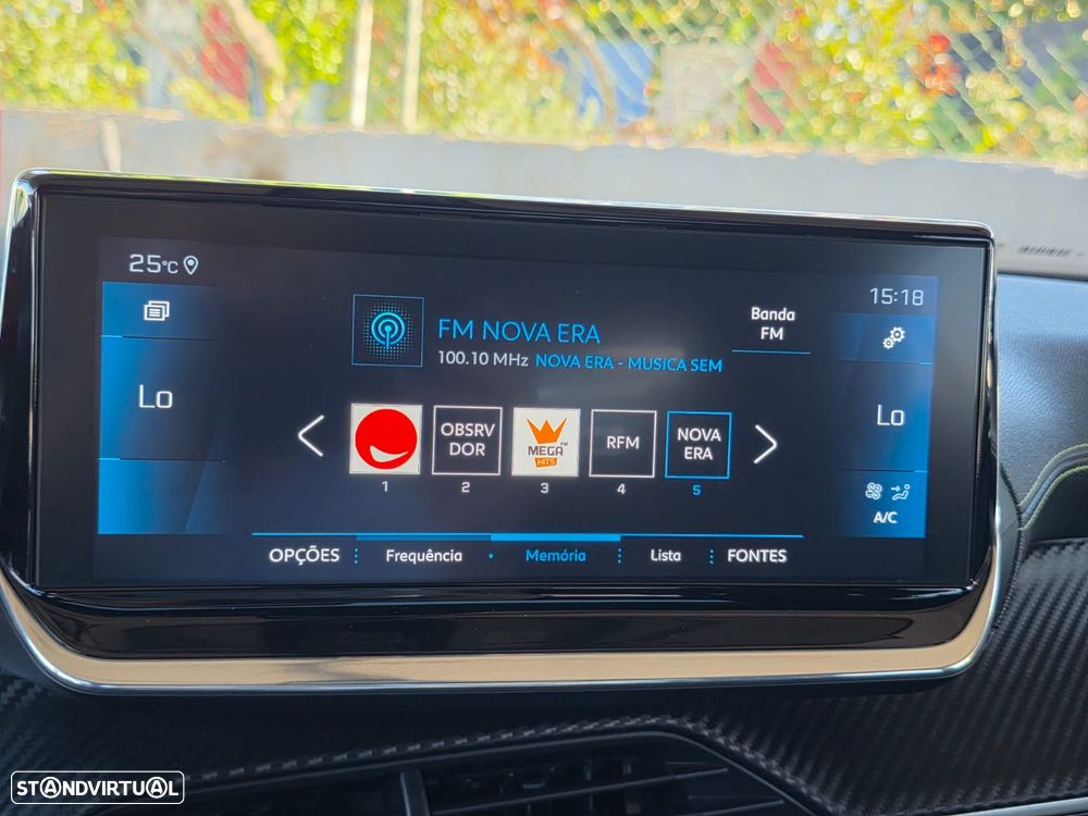 Peugeot 2008 1.5 BlueHDi GT Pack EAT8 - 16