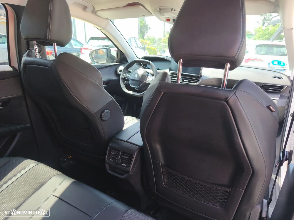 Peugeot 3008 1.6 Hybrid4 Allure Pack e-EAT8 - 16