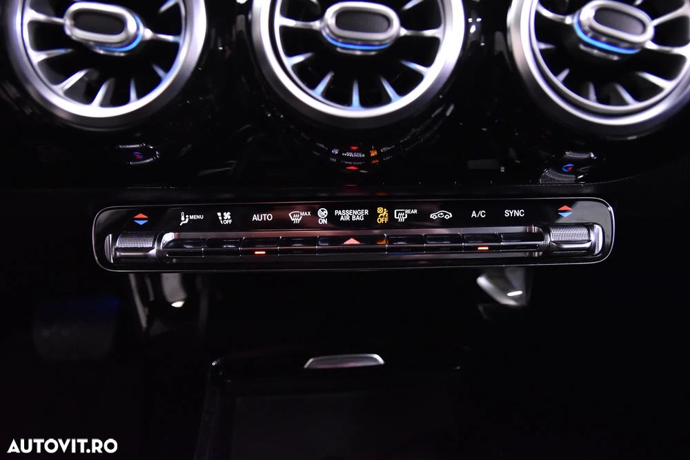 Mercedes-Benz A 180 7G-DCT - 17