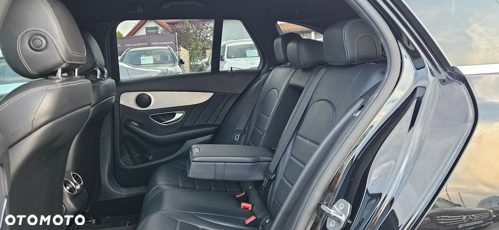Mercedes-Benz Klasa C 200 d 9G-TRONIC AMG Line - 18