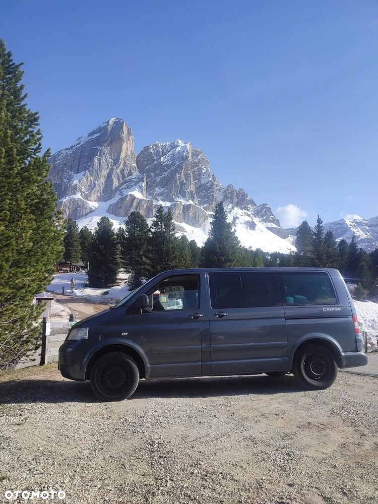 Volkswagen Multivan - 9