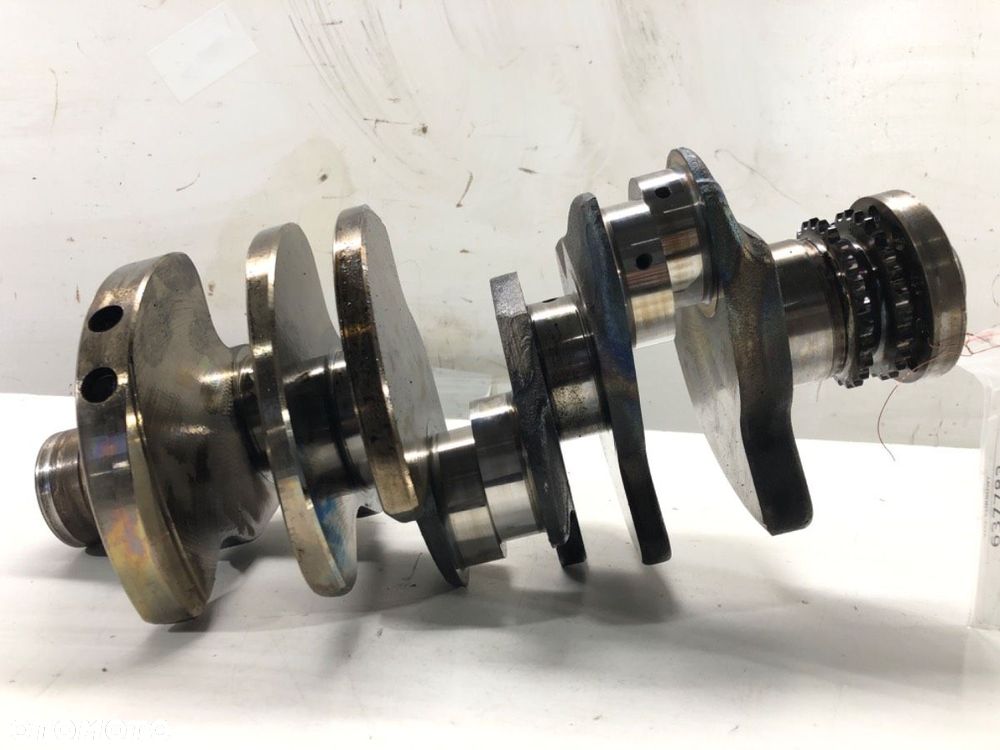 WAŁ KORBOWY  AUDI A6 C6 Avant (4F5) 2004 - 2011 3.0 TDI quattro 165 kW [225 KM] olej napędowy 2005 - 4