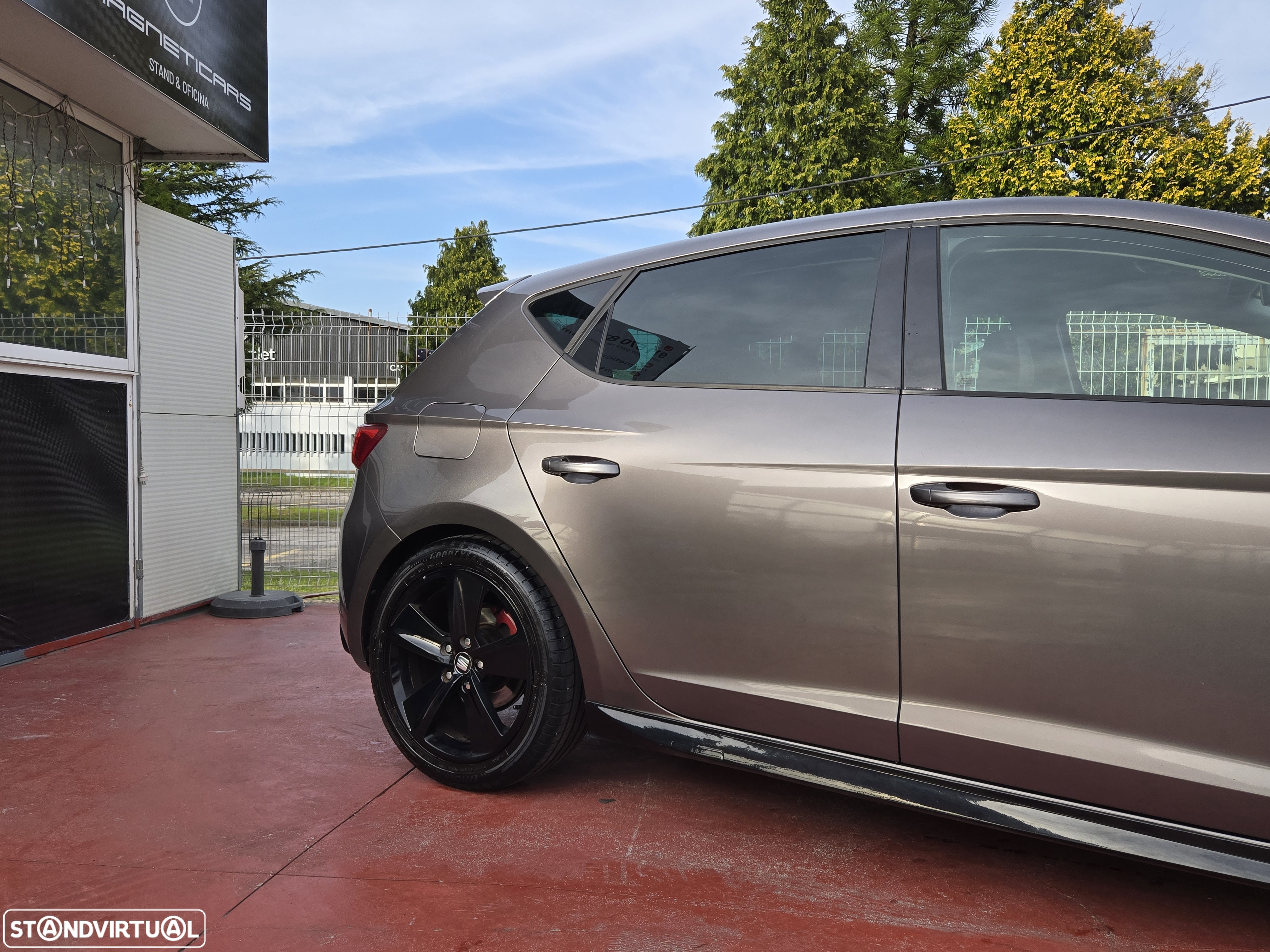 SEAT Leon 1.6 TDI S&S Style - 28