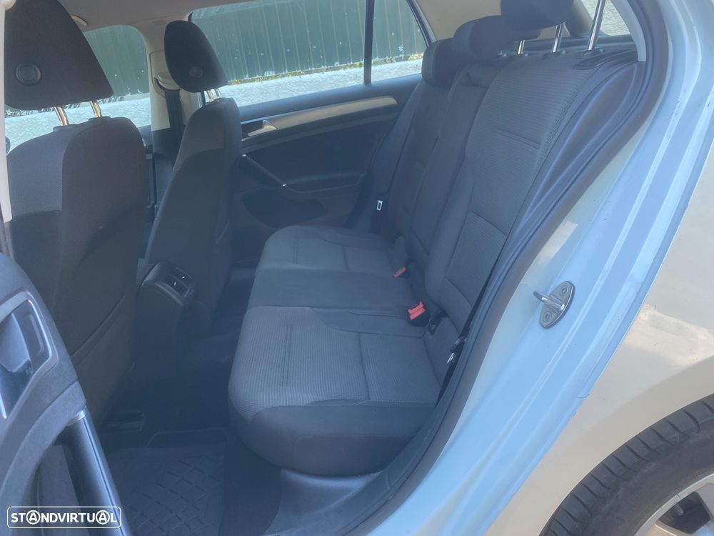 VW Golf 1.6 TDi BlueMotion DSG Comfortline - 13