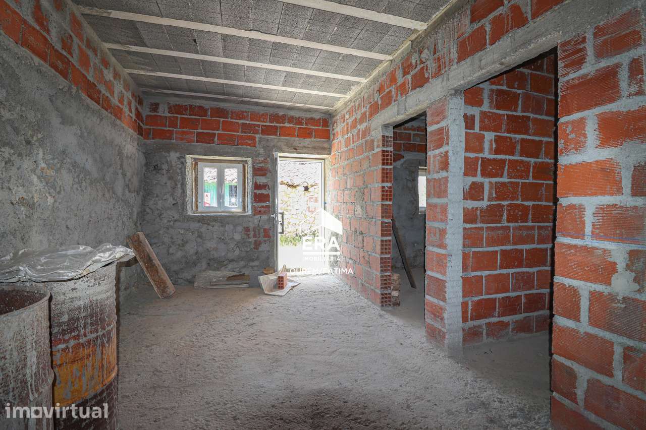 Moradia T2 na Freixianda - Grande imagem: 5/24