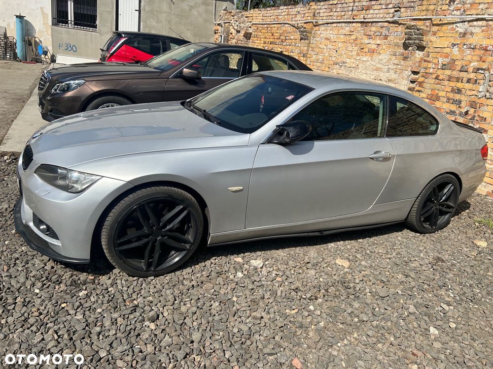 BMW Seria 3 325i - 14