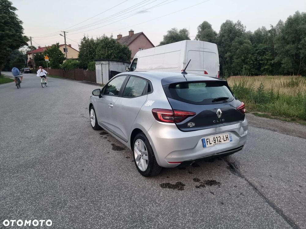 Renault Clio BLUE dCi 85 EXPERIENCE - 8