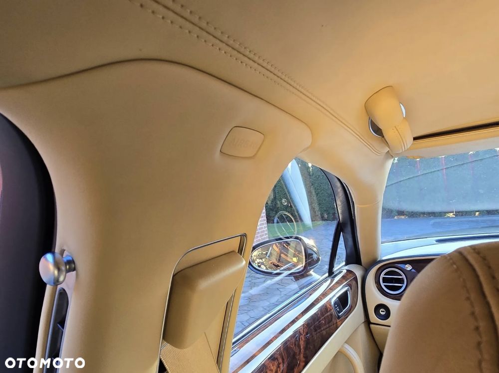 Bentley Flying Spur - 21