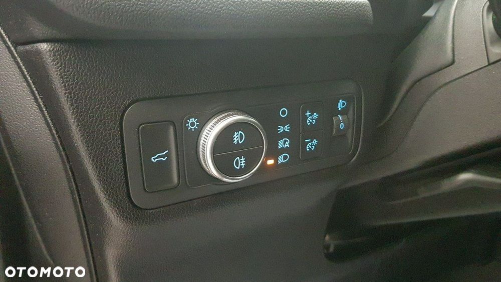 Ford Kuga - 21