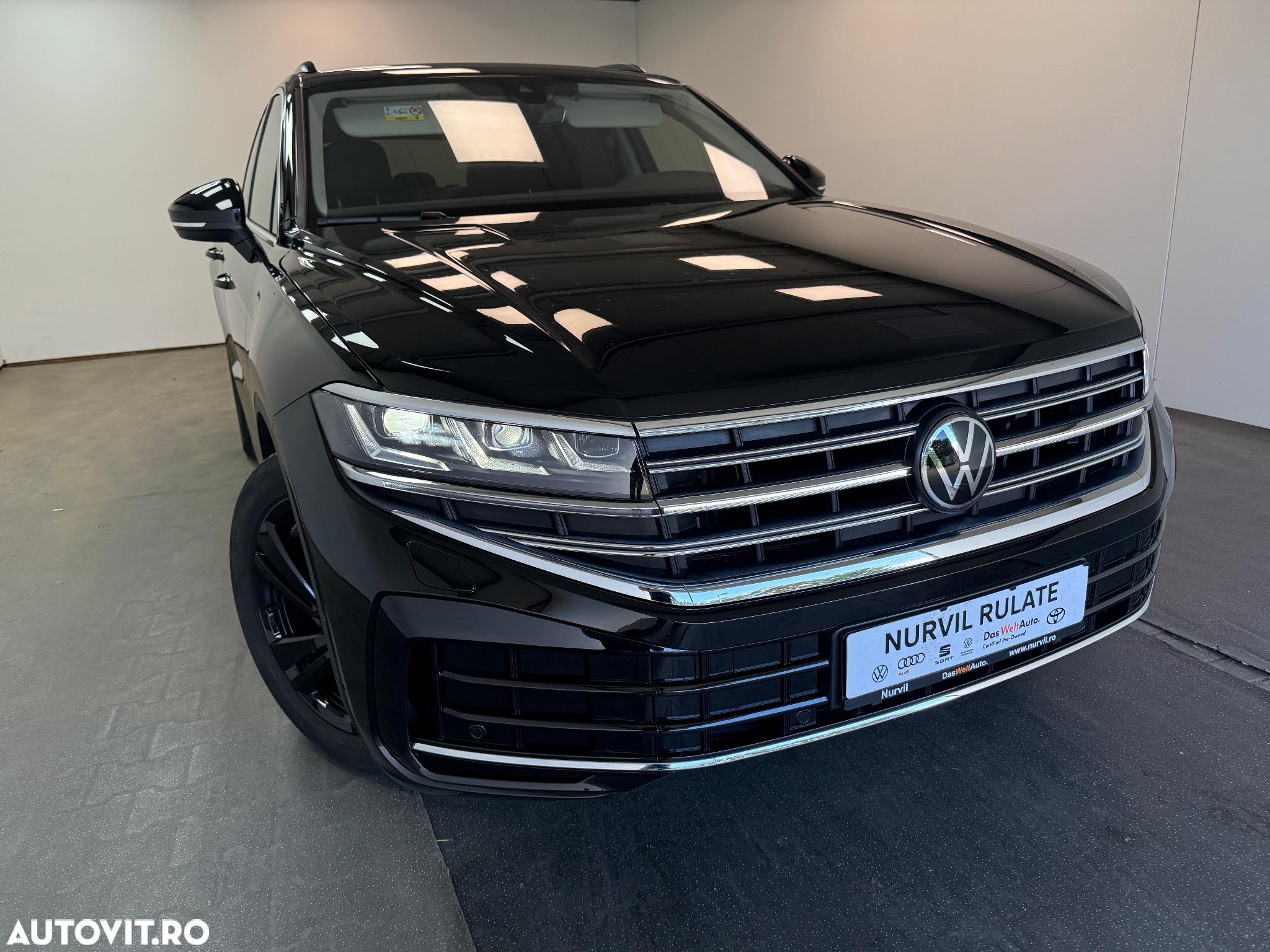 Volkswagen Touareg V6 TDI 4MOTION Elegance - 29